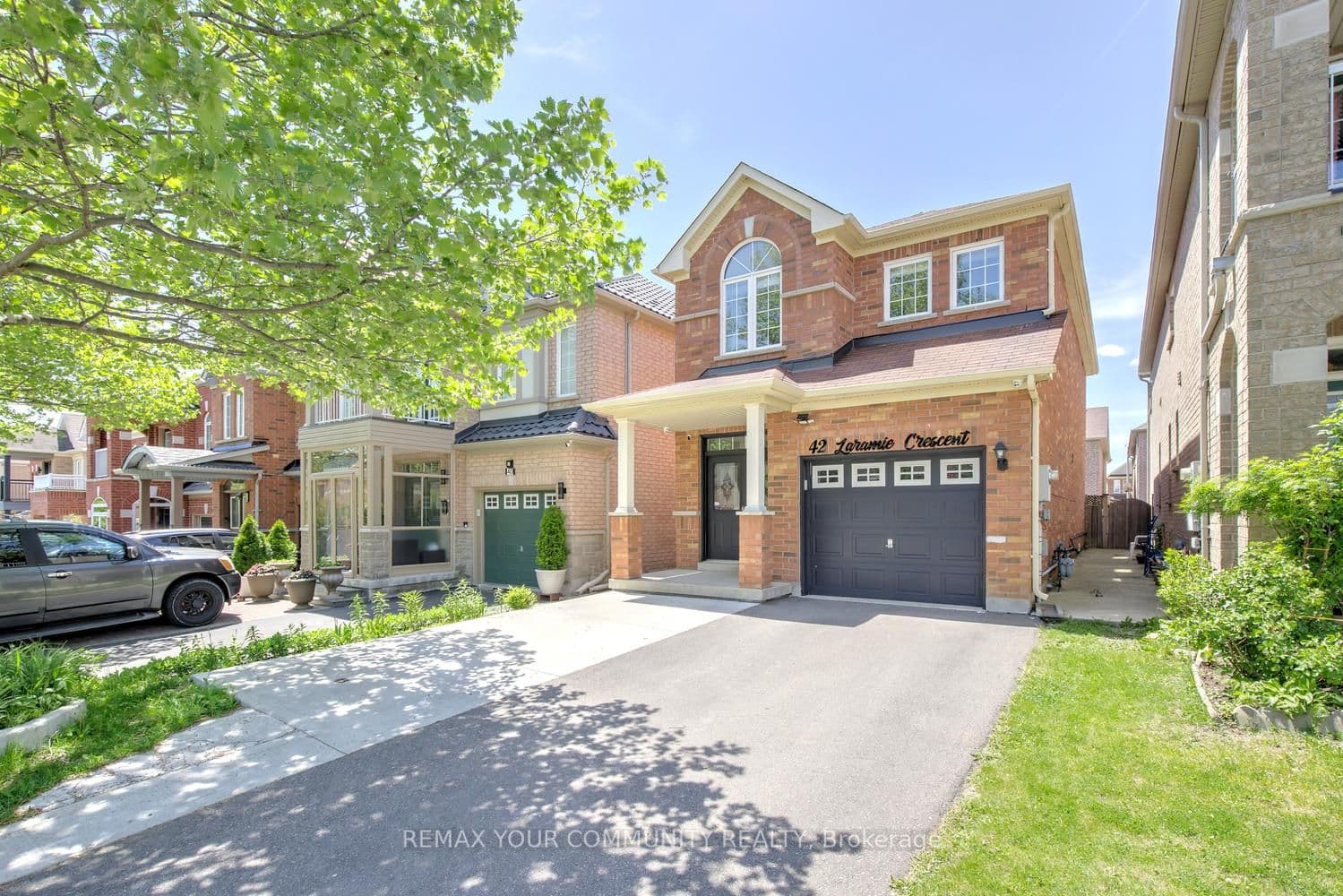 42 Laramie Crescent, Vaughan