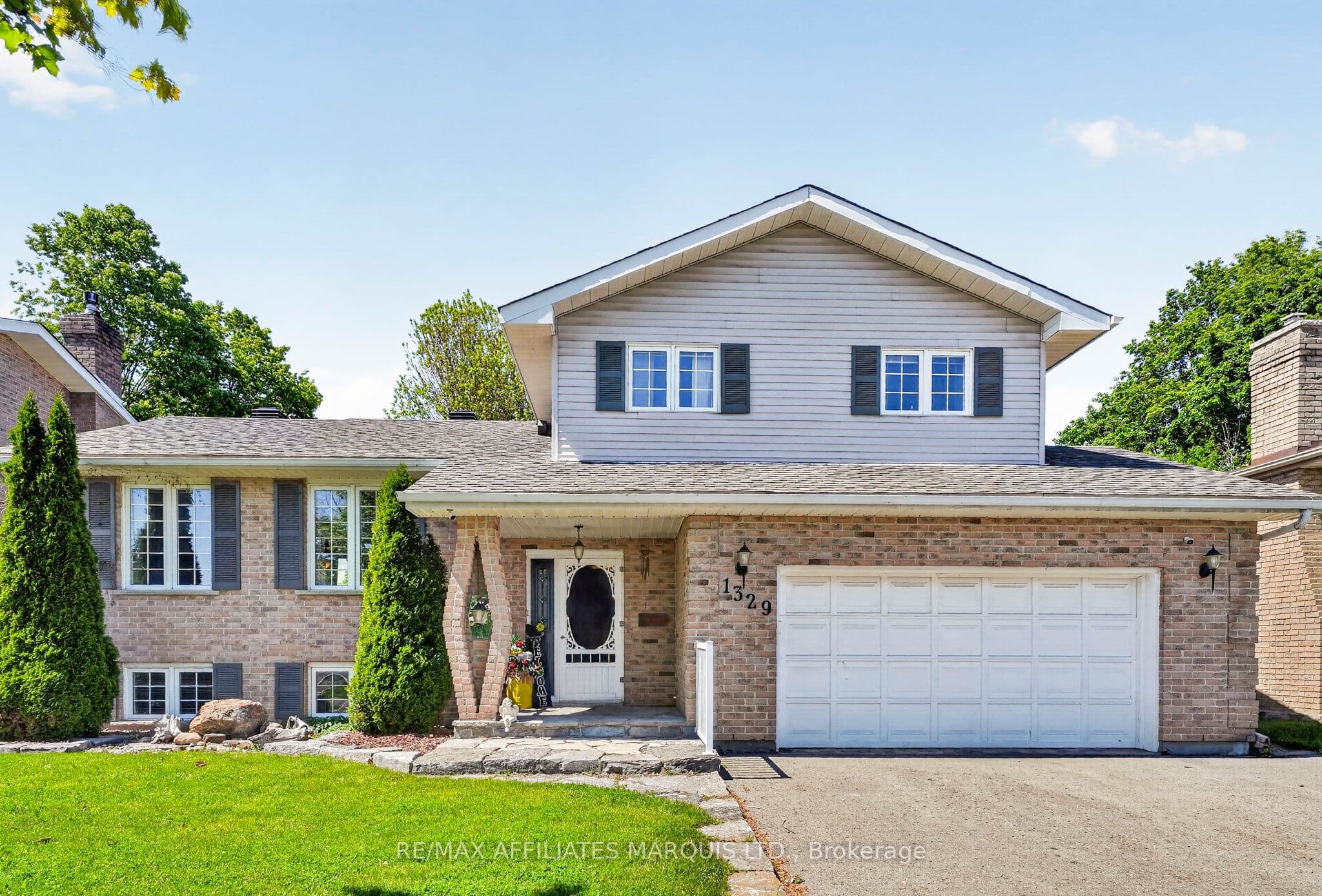 1329 Patricia Place, Cornwall