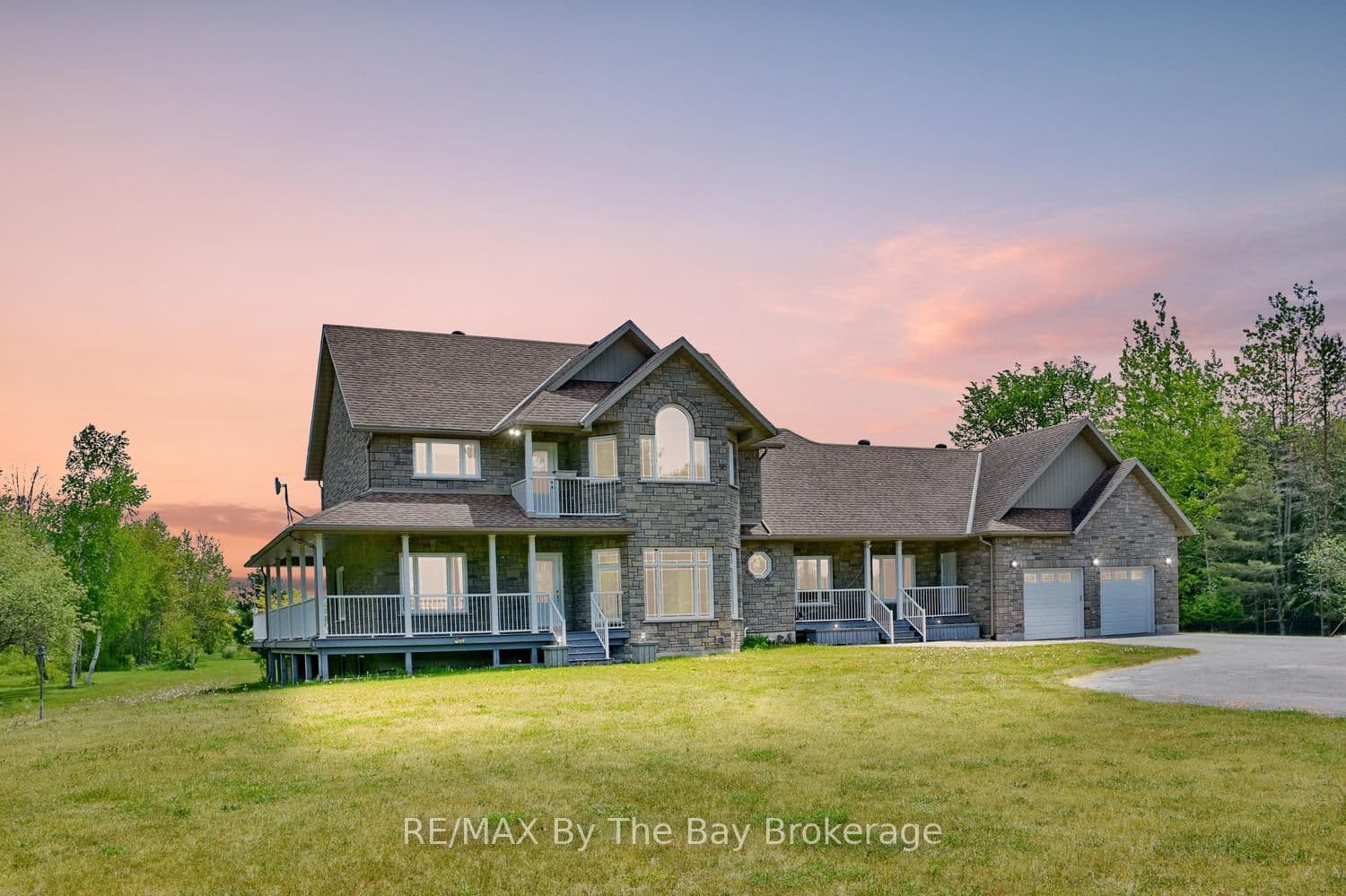 960 Lawson Road, Tiny