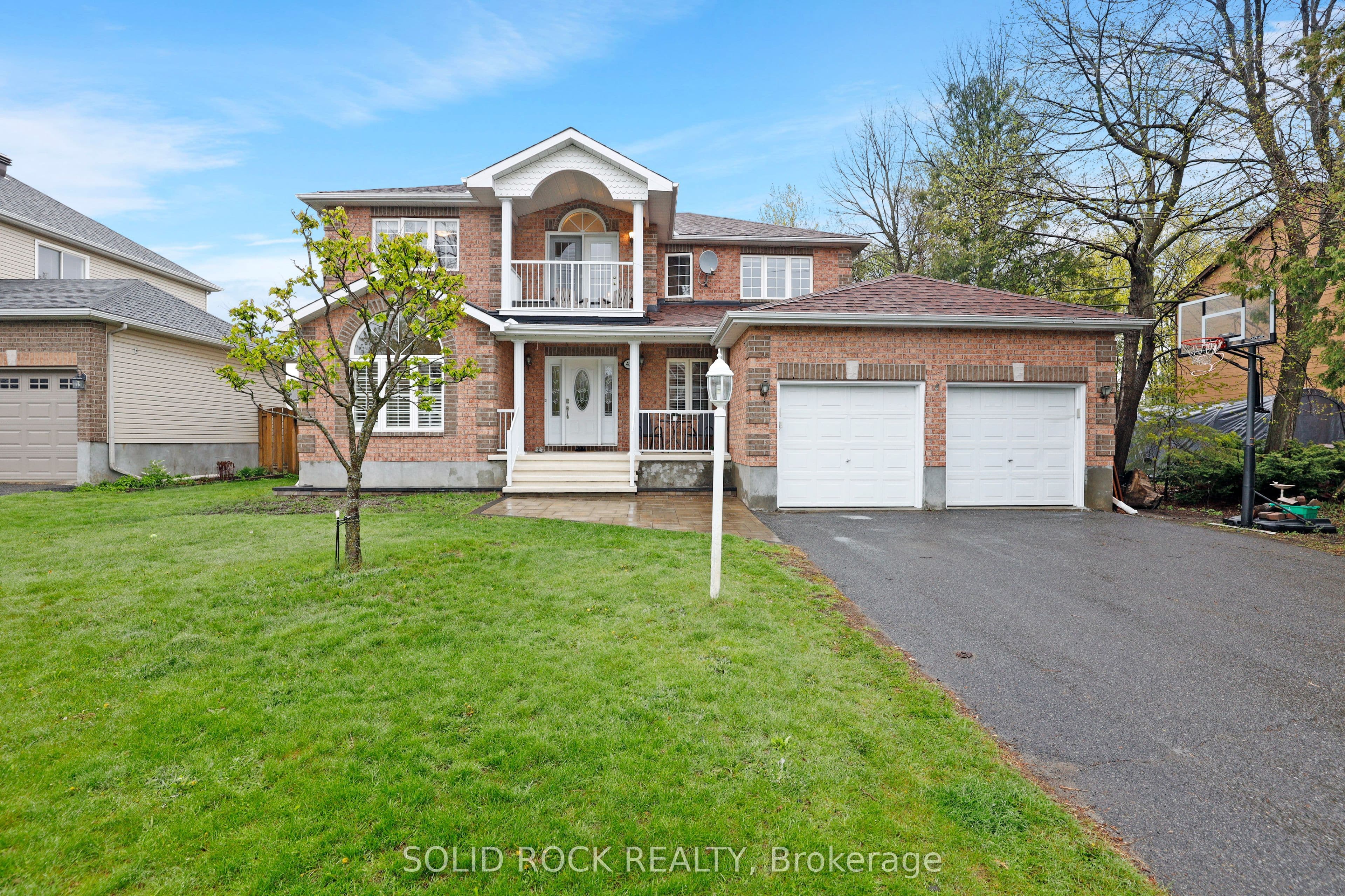 45 Basswood Avenue, Stittsville - Munster - Richmond