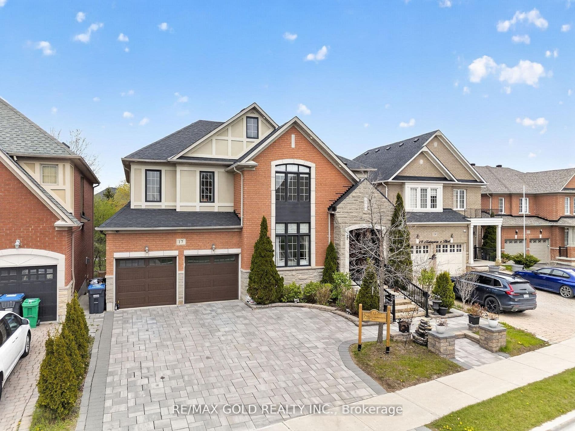 17 Maisonneuve Boulevard, Brampton