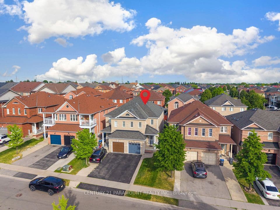 108 Silent Pond Crescent, Brampton