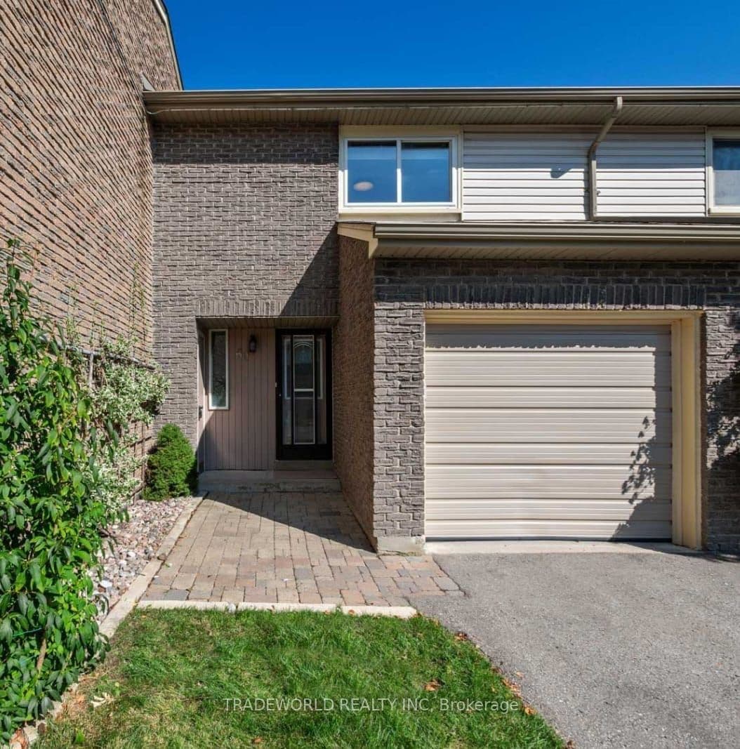 60 Camelot Way, Markham