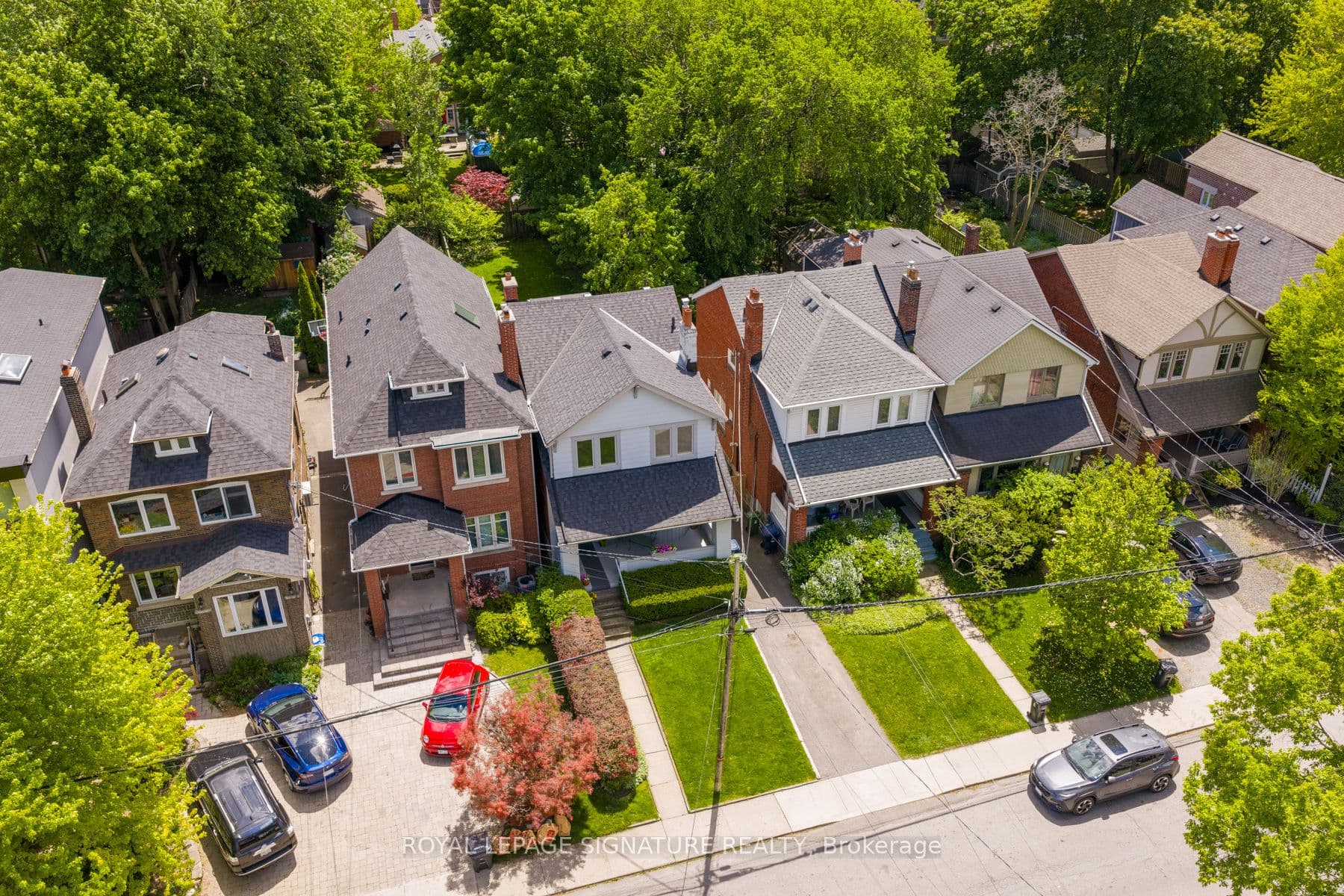 101 Deloraine Avenue, Toronto C04
