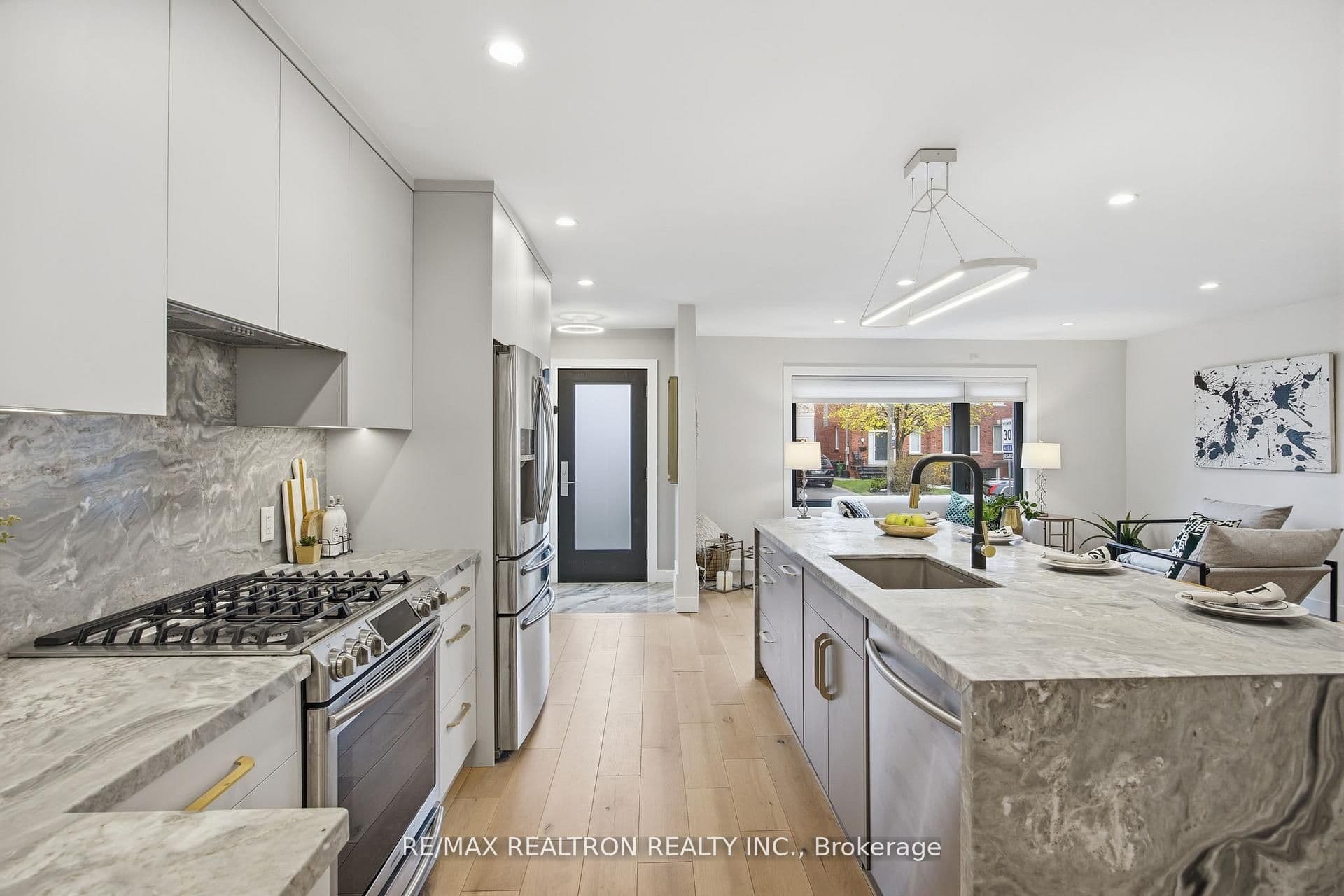 52 Burncrest Drive, Toronto C04