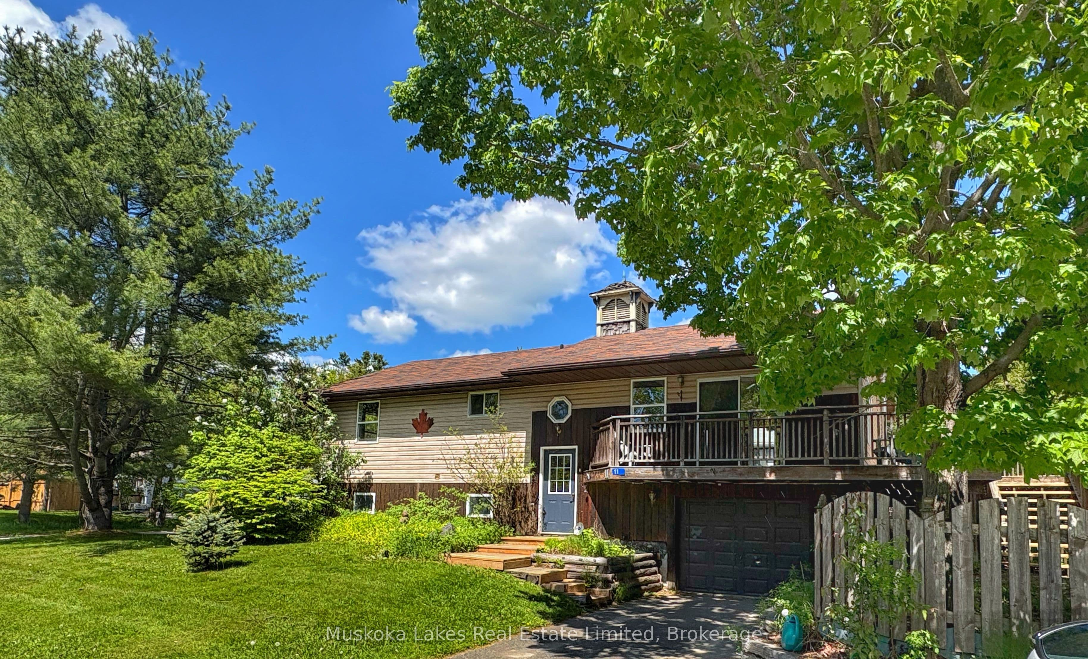 11 Harris Street, Muskoka Lakes