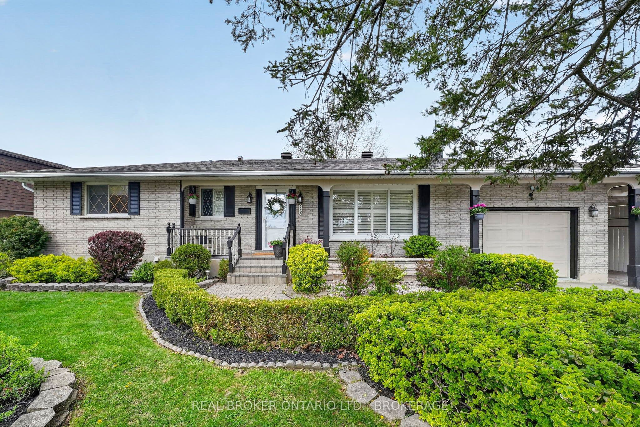 948 Fourth Street E, Cornwall