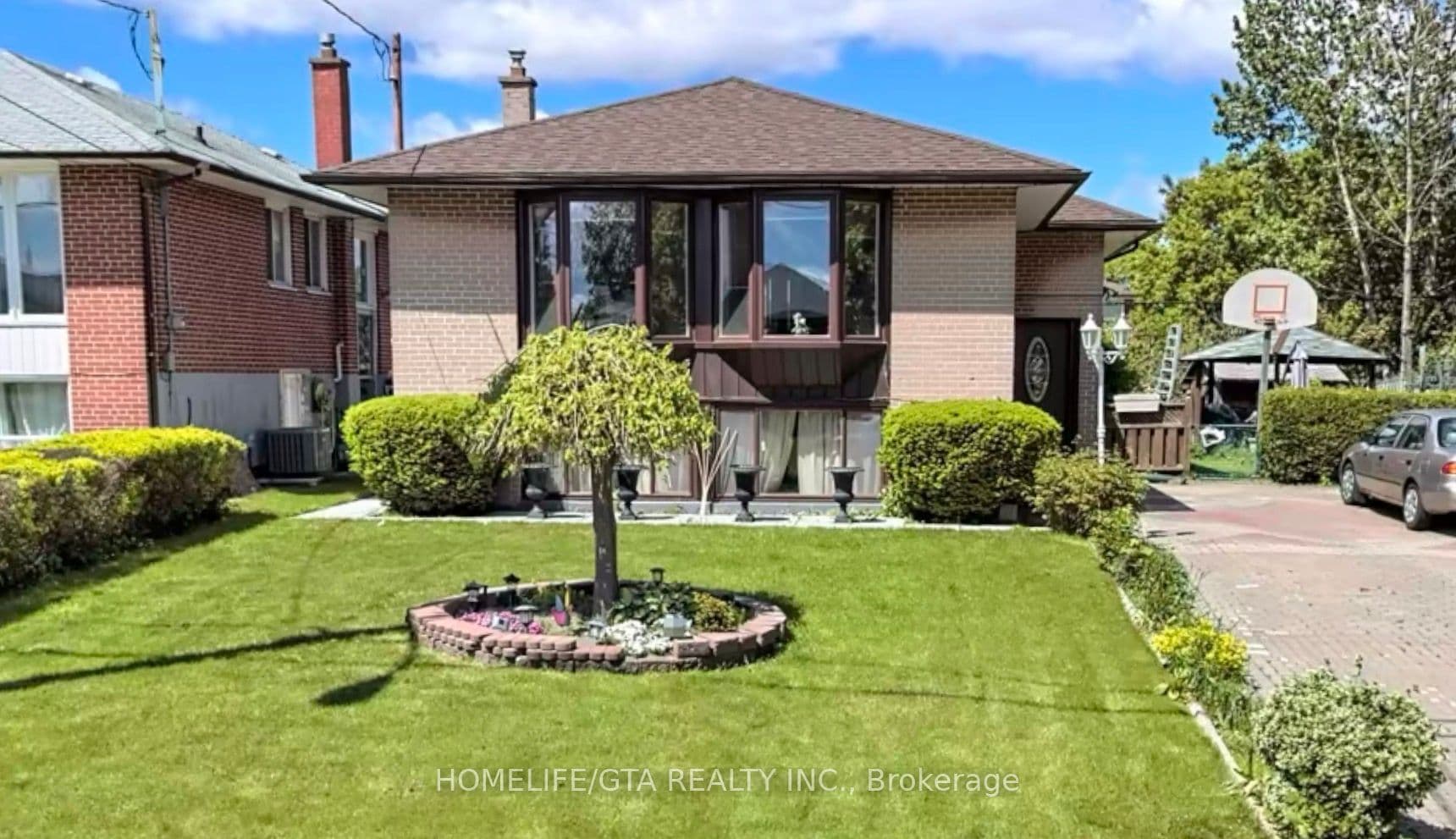 56 Samba Drive, Toronto W05