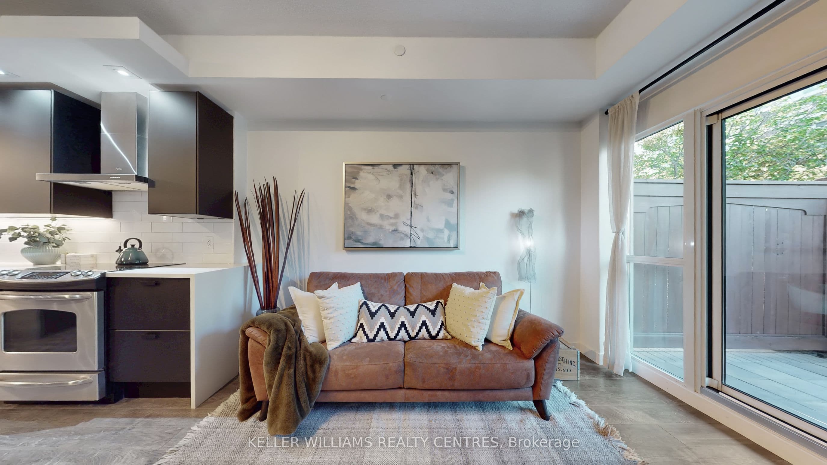 165 Legion Road N Unit 434, Toronto W06