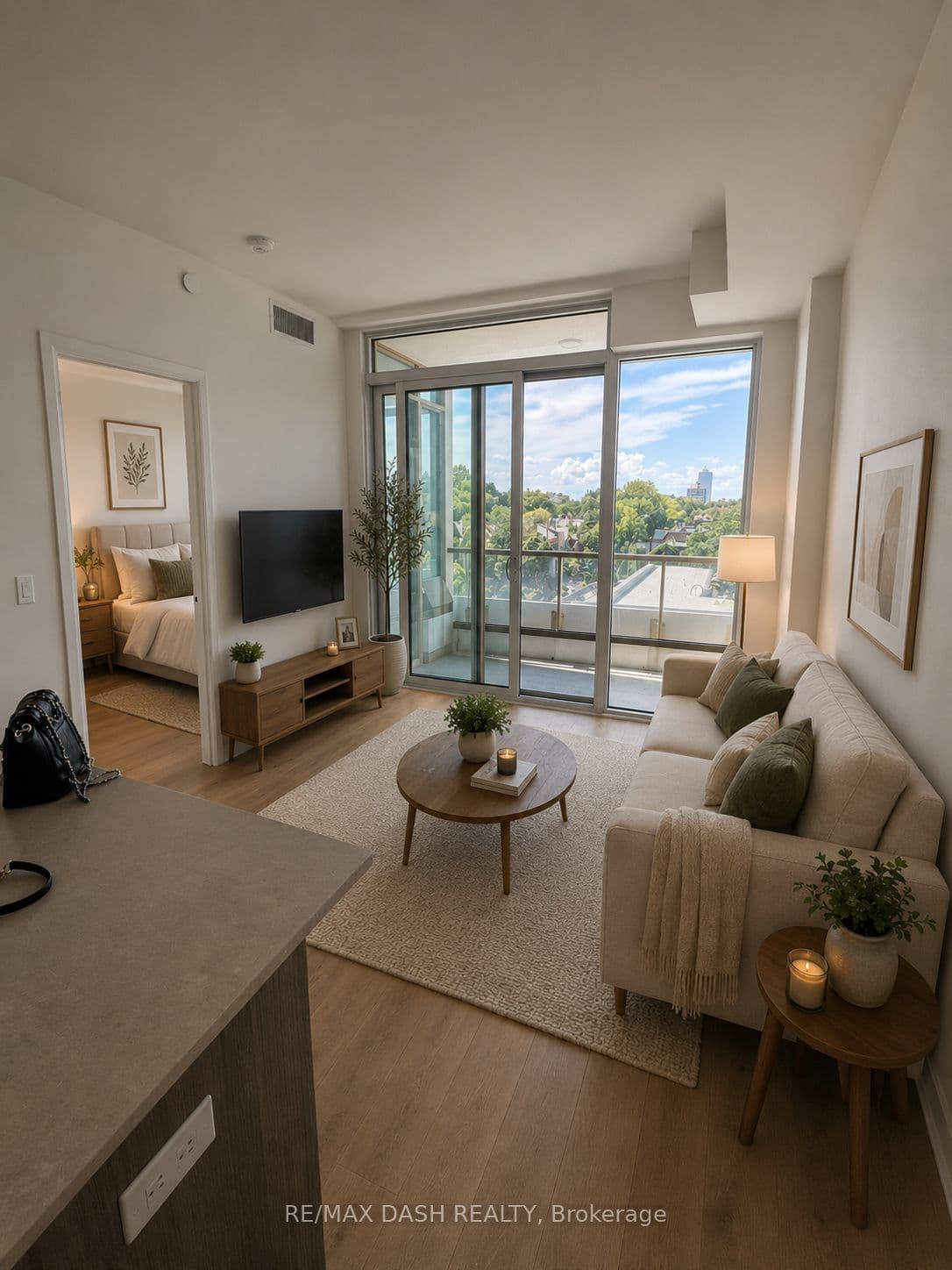 151 Avenue Road Unit 501, Toronto C02