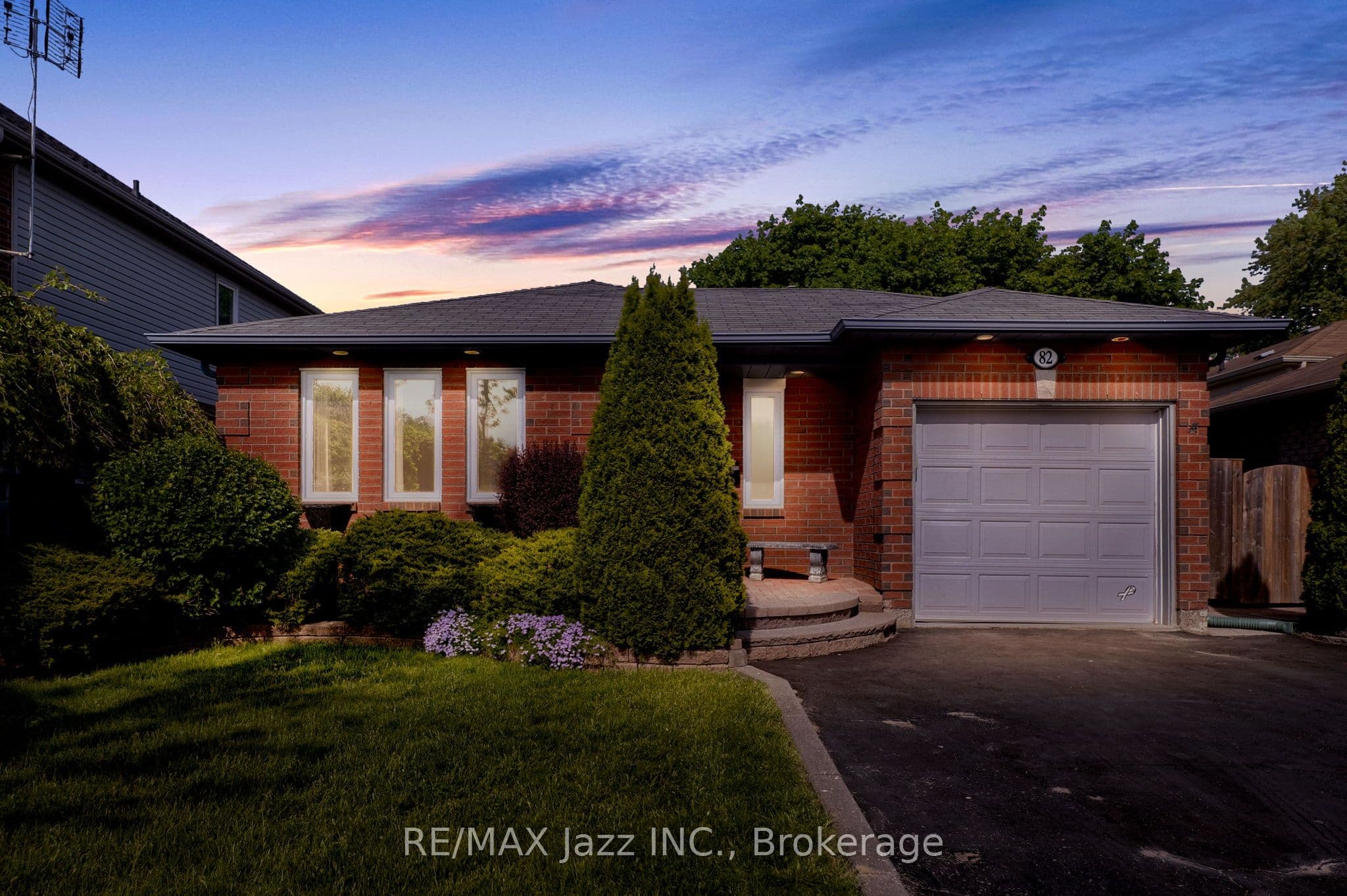 82 Mcmann Crescent, Clarington
