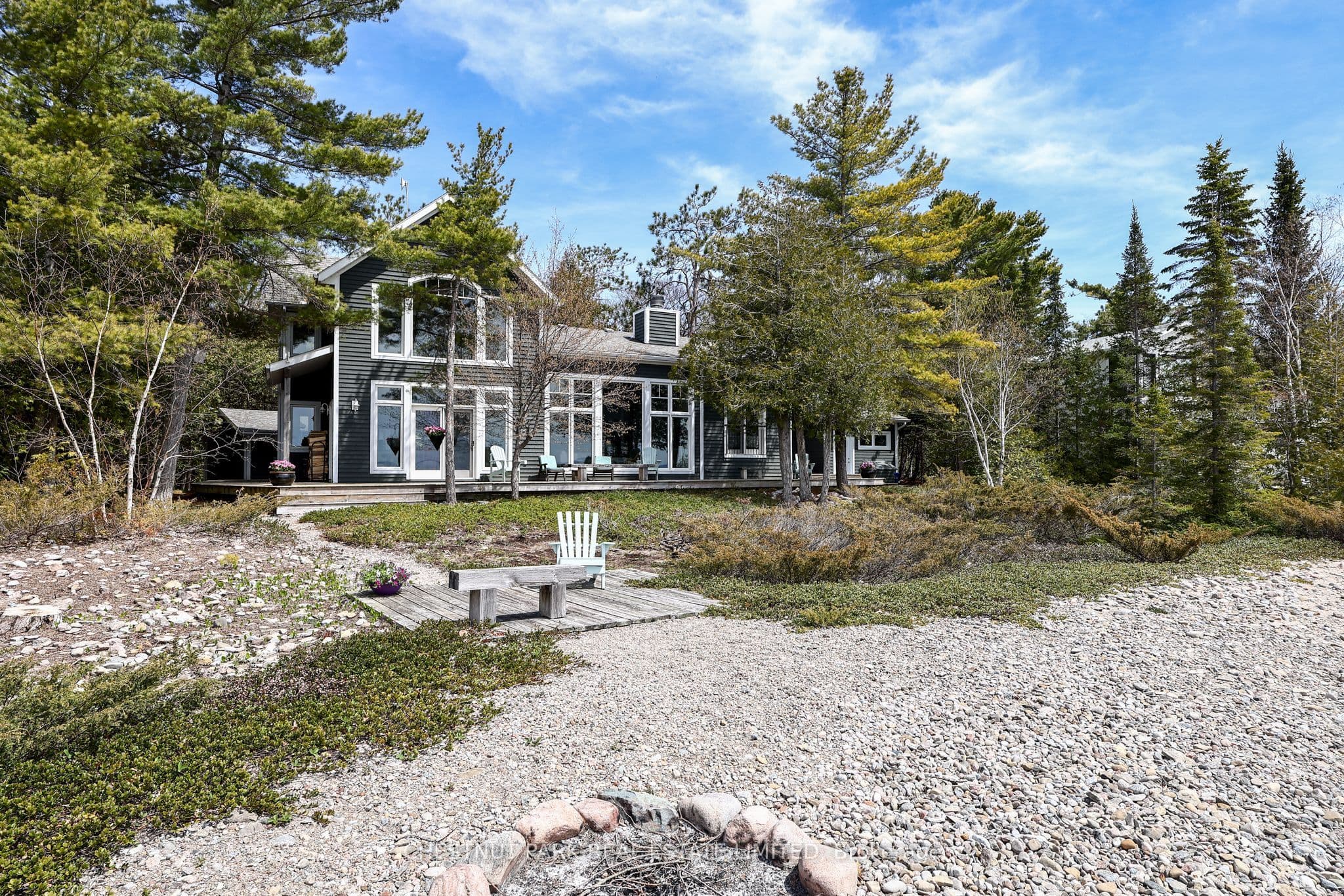 46 Parklane Court, Tiny