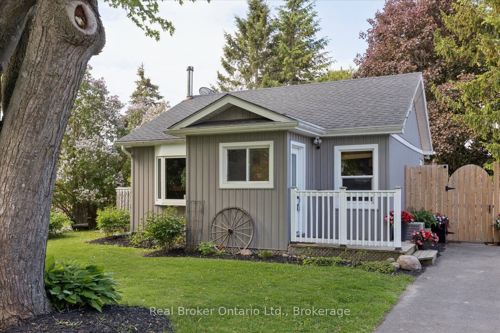 212 Mill Street N, Clarington