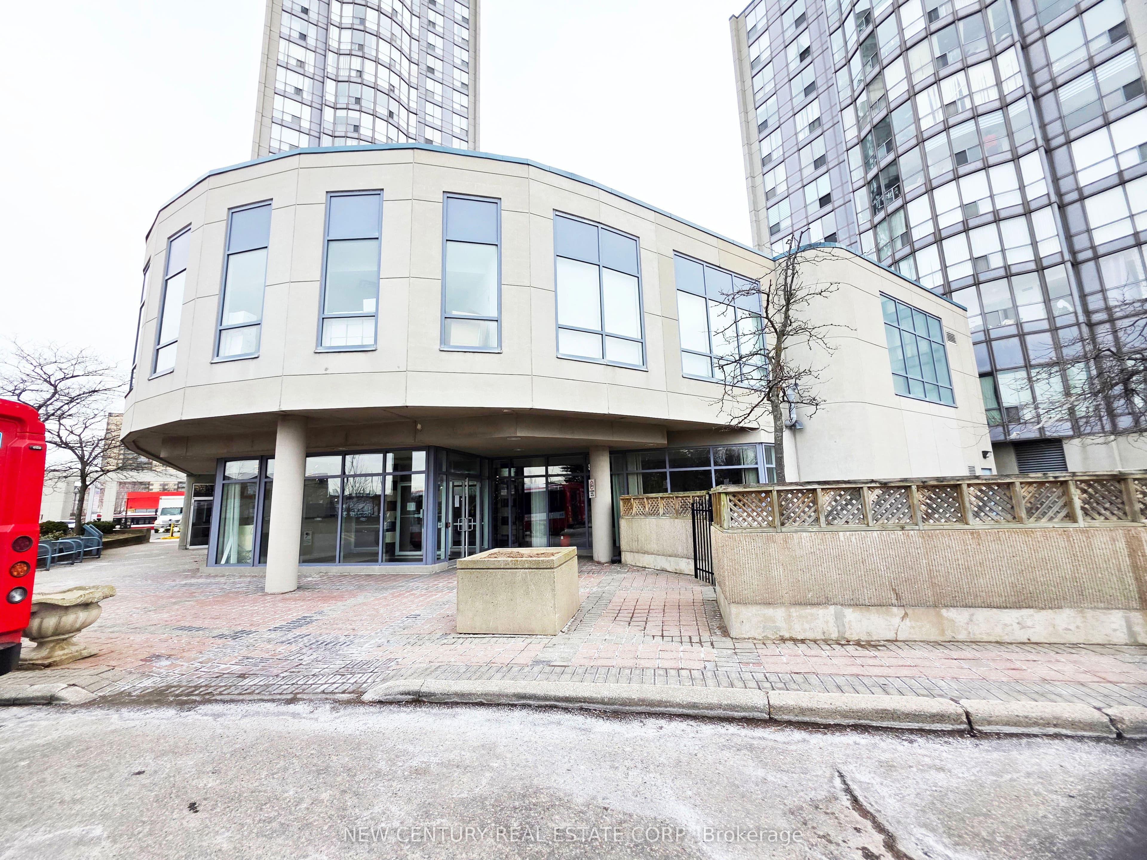 1470 Midland Avenue Unit 801, Toronto E04
