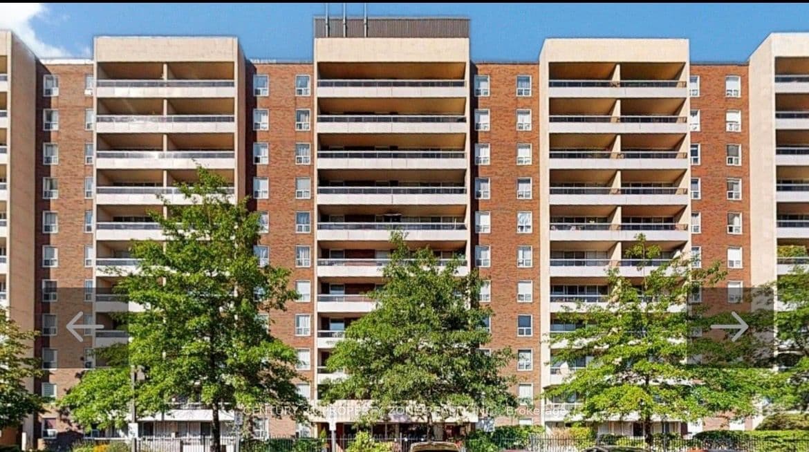 31 Four Winds Drive W Unit 1001, Toronto W05