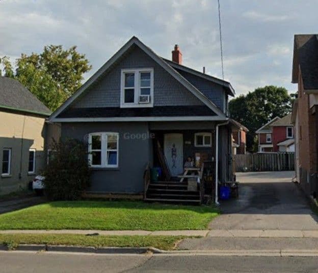 117 Adelaide Avenue E, Oshawa