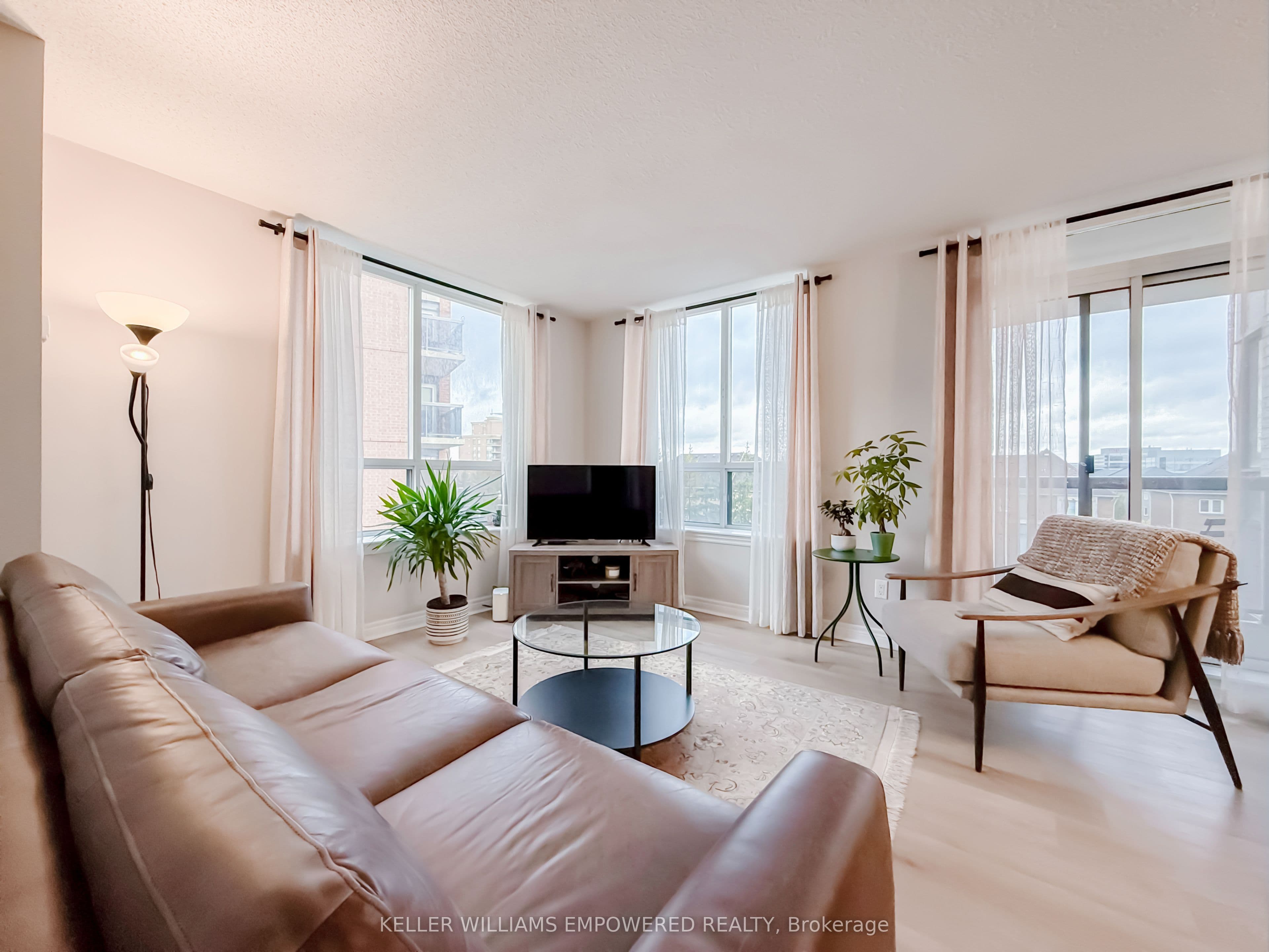 51 Times Avenue Unit 302, Markham