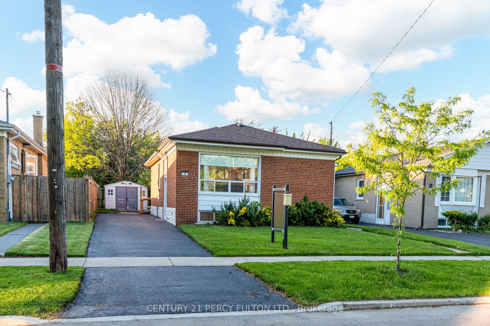 10 Mendip Crescent, Toronto E04