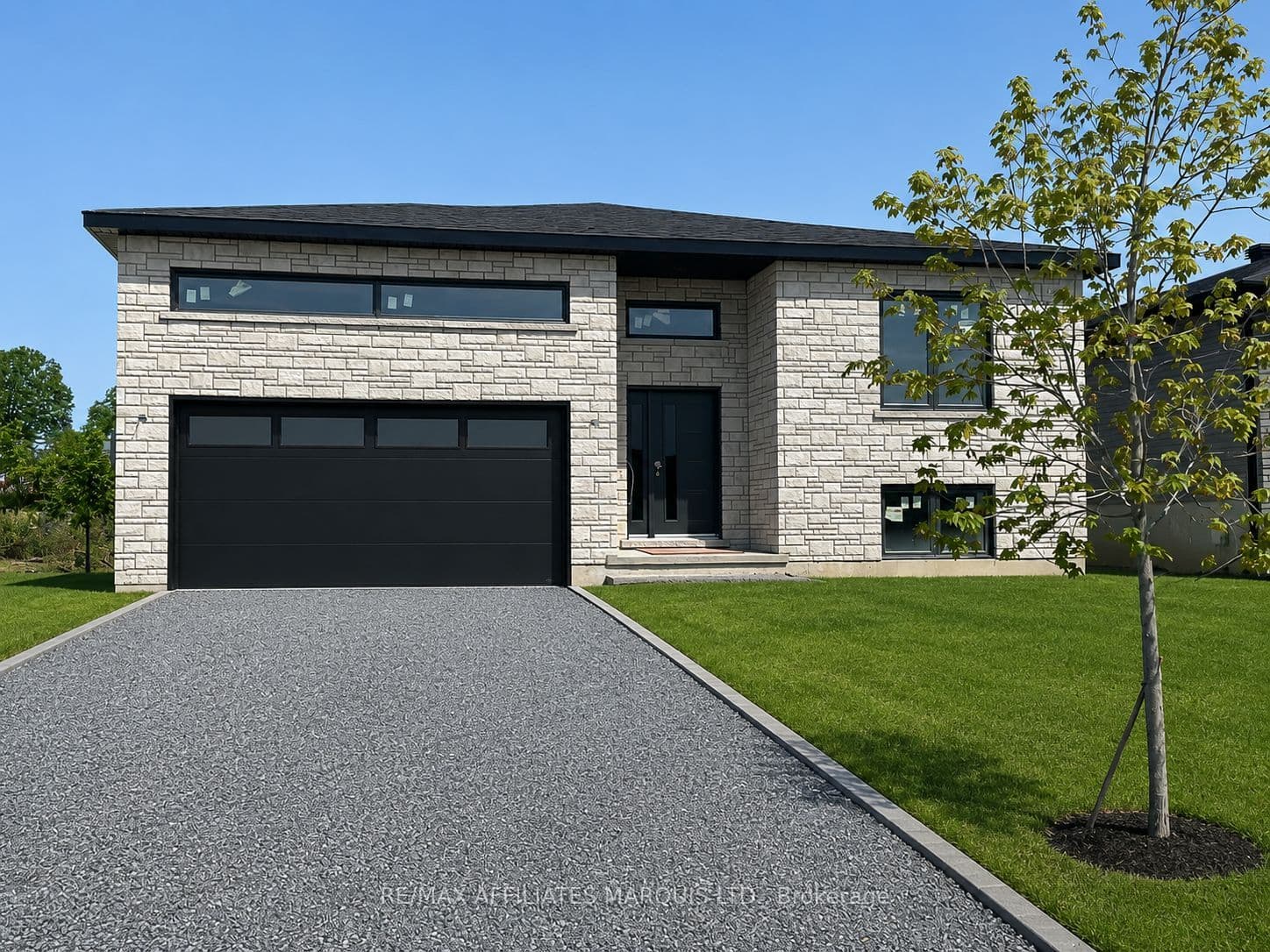 176 Emily Jade Crescent, Cornwall