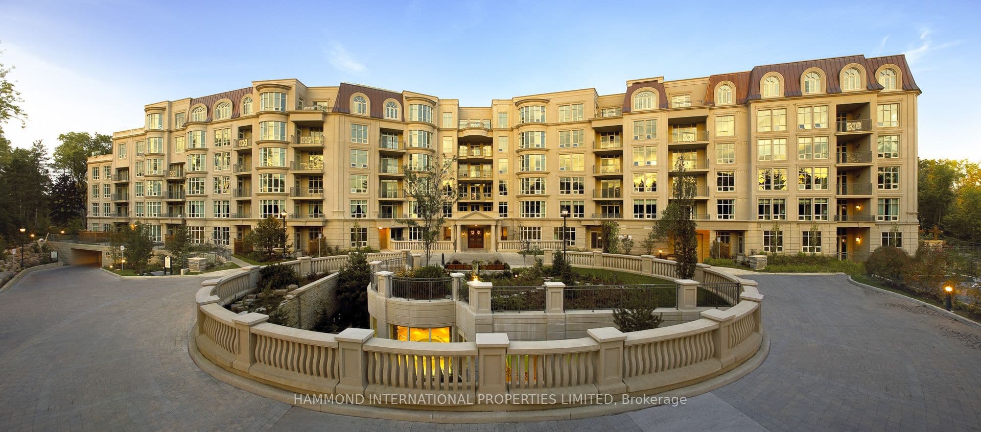 7071 Bayview Avenue Unit 215, Markham